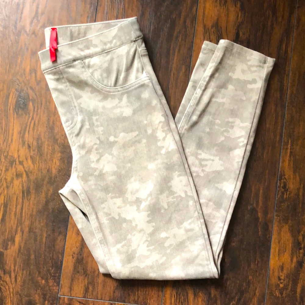 Spanx Stretch leggings/jeggings Medium M Gray Camo